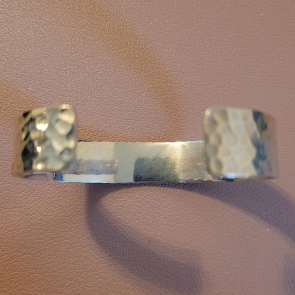 Silpada 925 Sterling Silver Hammered Cuff Bracelet B0851 - Picture 3 of 10